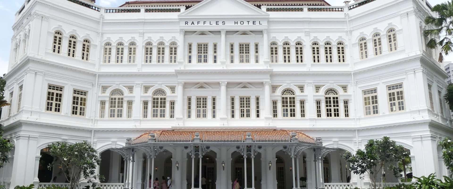 Raffles Singapore exterior — Accor HERA luxury flagship