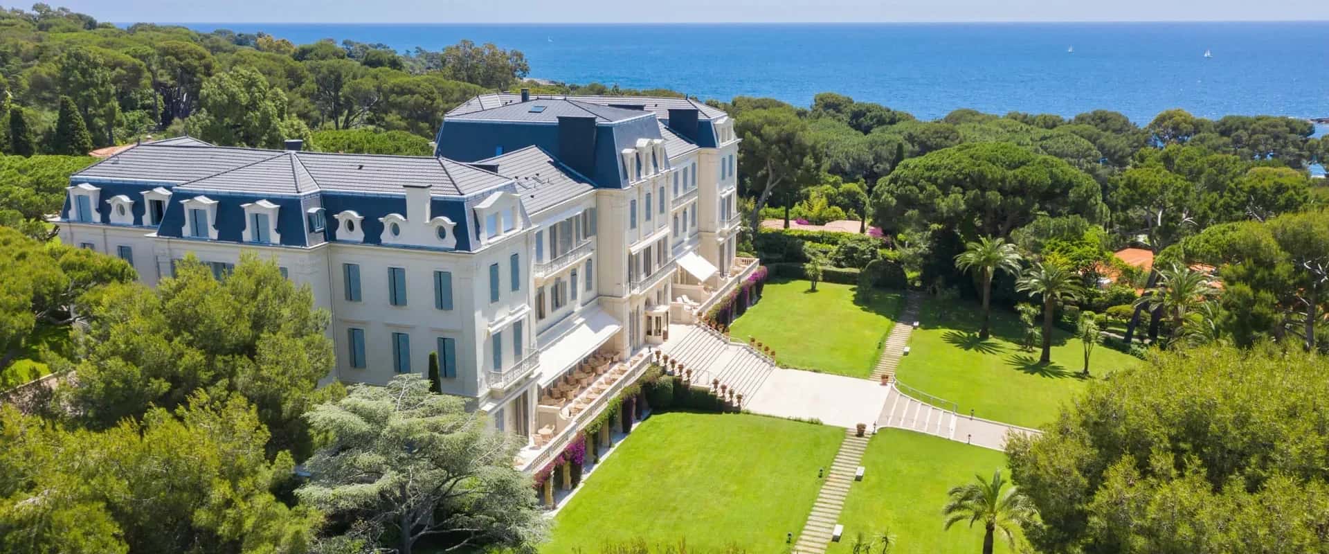 Oetker Collection Masterpiece Hotel — Hôtel du Cap-Eden-Roc alternate drone angle, France